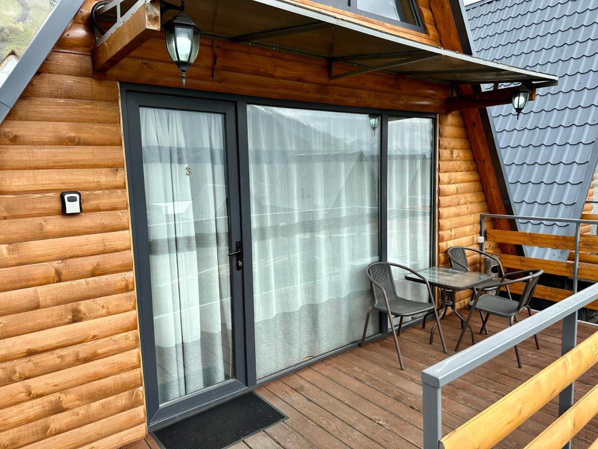 T&T Cottage Stepancminda Exteriér fotografie