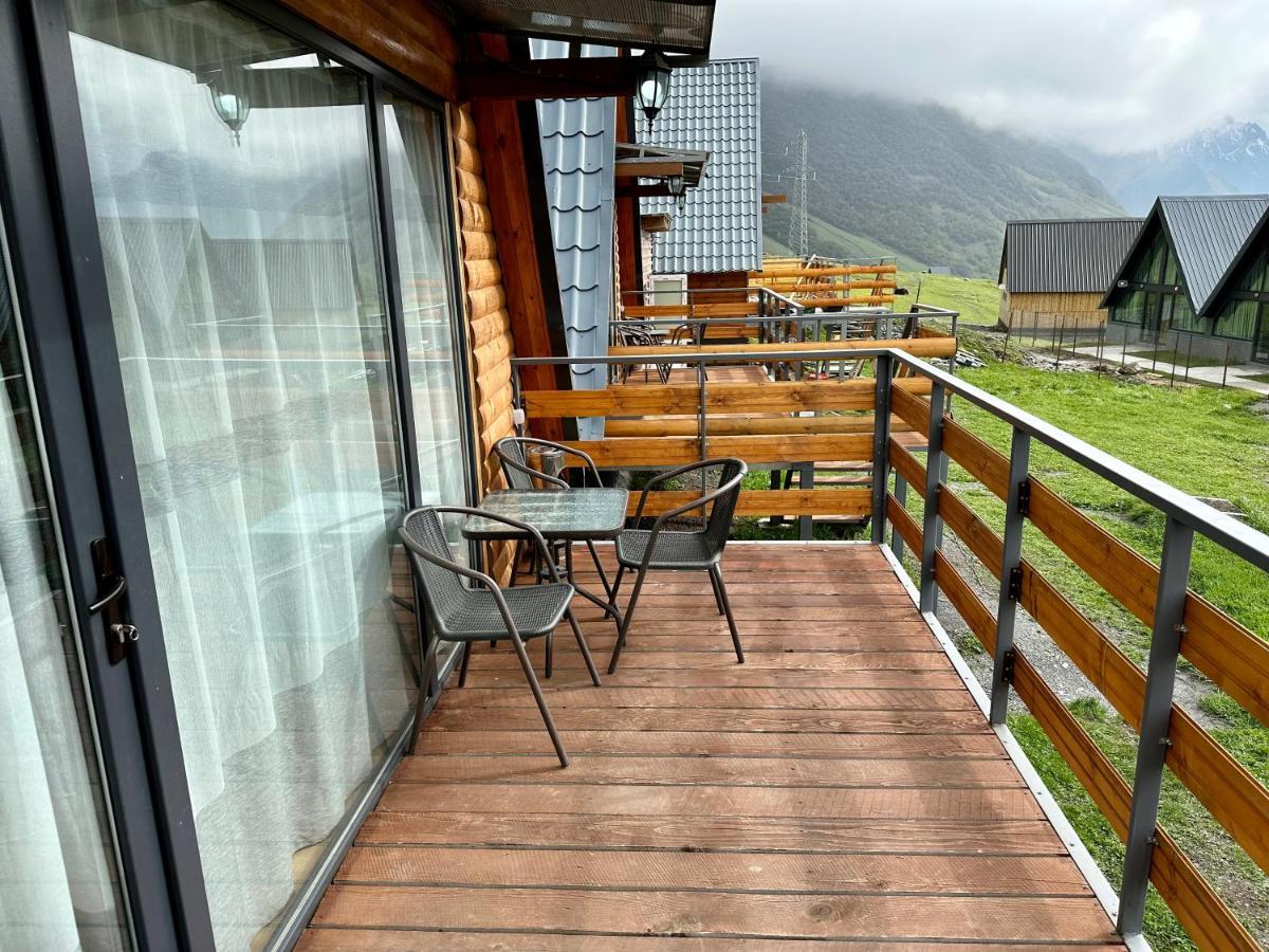 T&T Cottage Stepancminda Exteriér fotografie