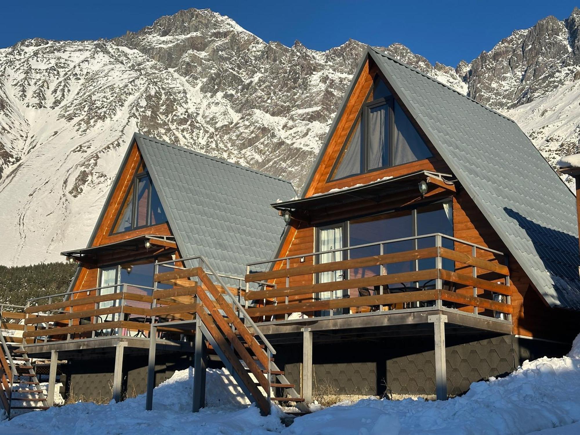 T&T Cottage Stepancminda Exteriér fotografie
